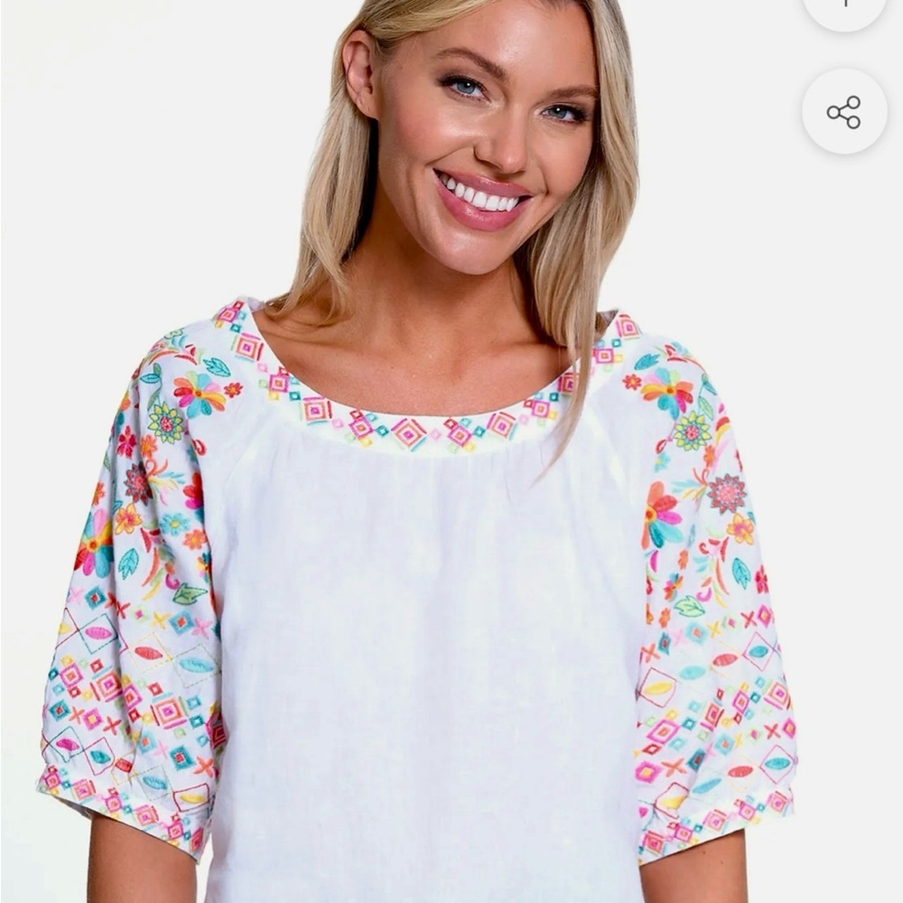 John Mark linen embroidered top